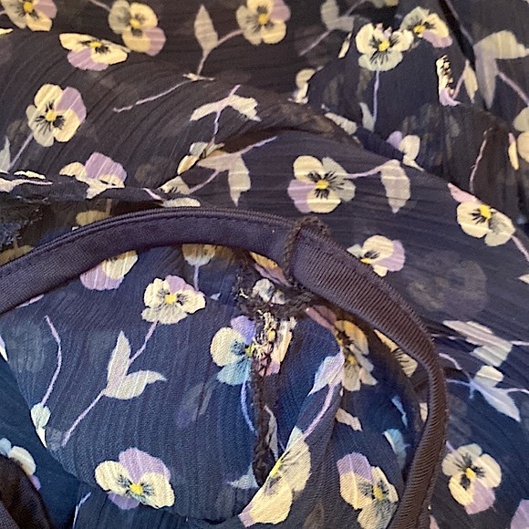 Liz Claiborne Blue Ditsy Floral Semi Sheer Ruffle Long Sleeves Tie Up Blouse XXL - Picture 10 of 14